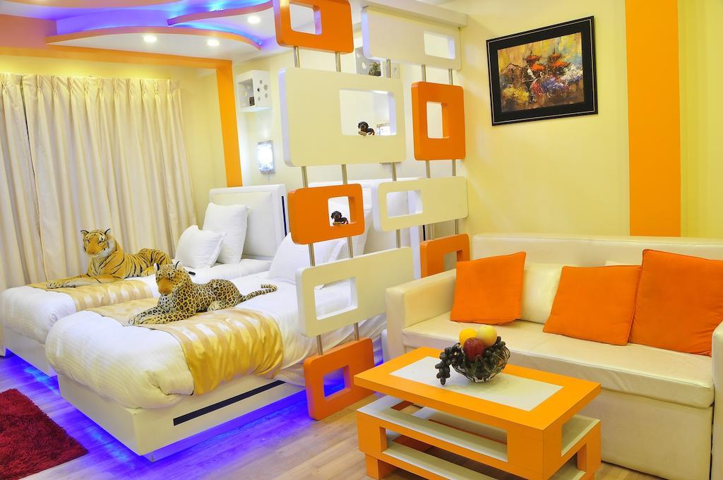 Royal Penguin Boutique Hotel & Spa Katmandu Zewnętrze zdjęcie