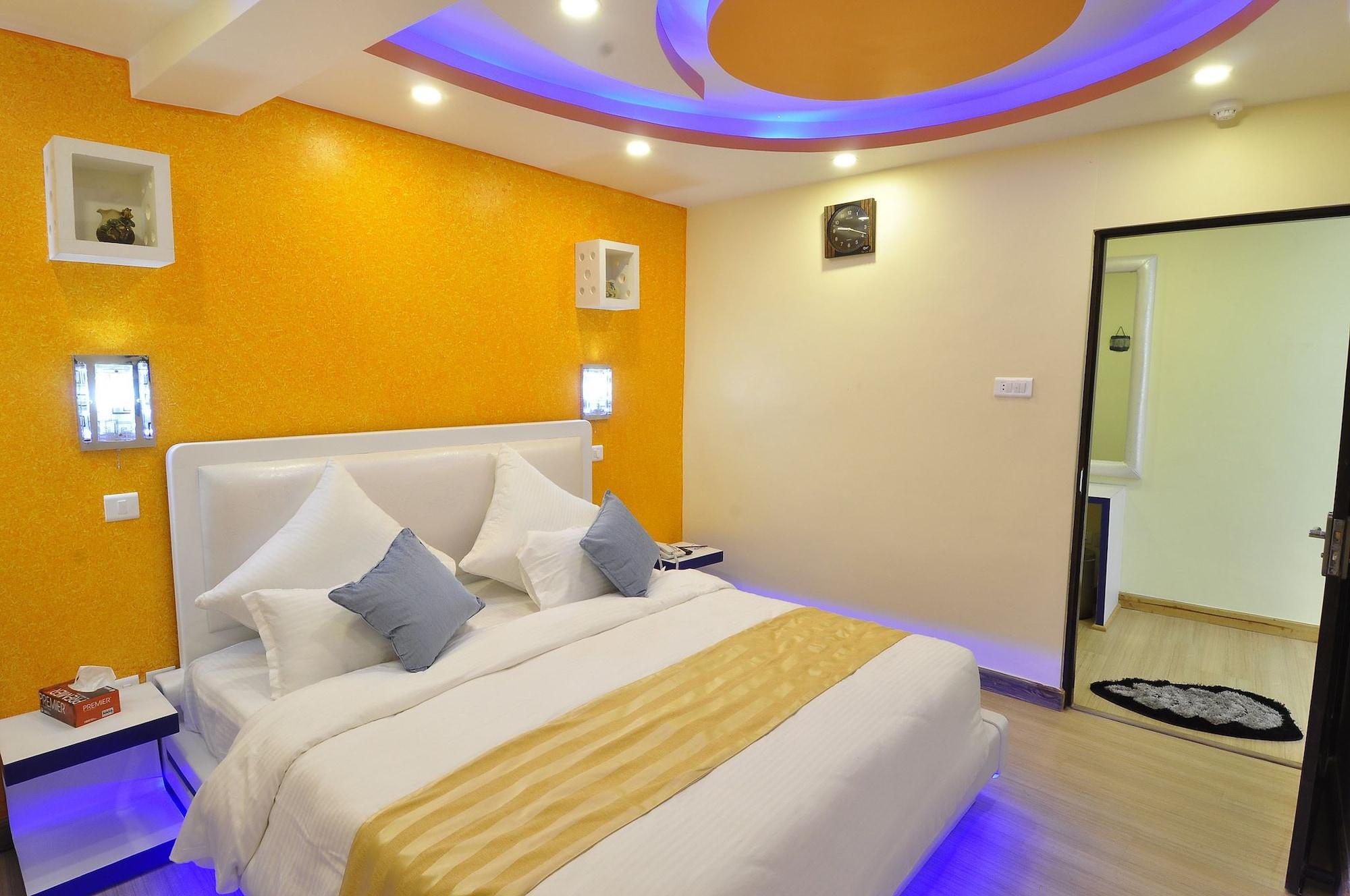 Royal Penguin Boutique Hotel & Spa Katmandu Zewnętrze zdjęcie